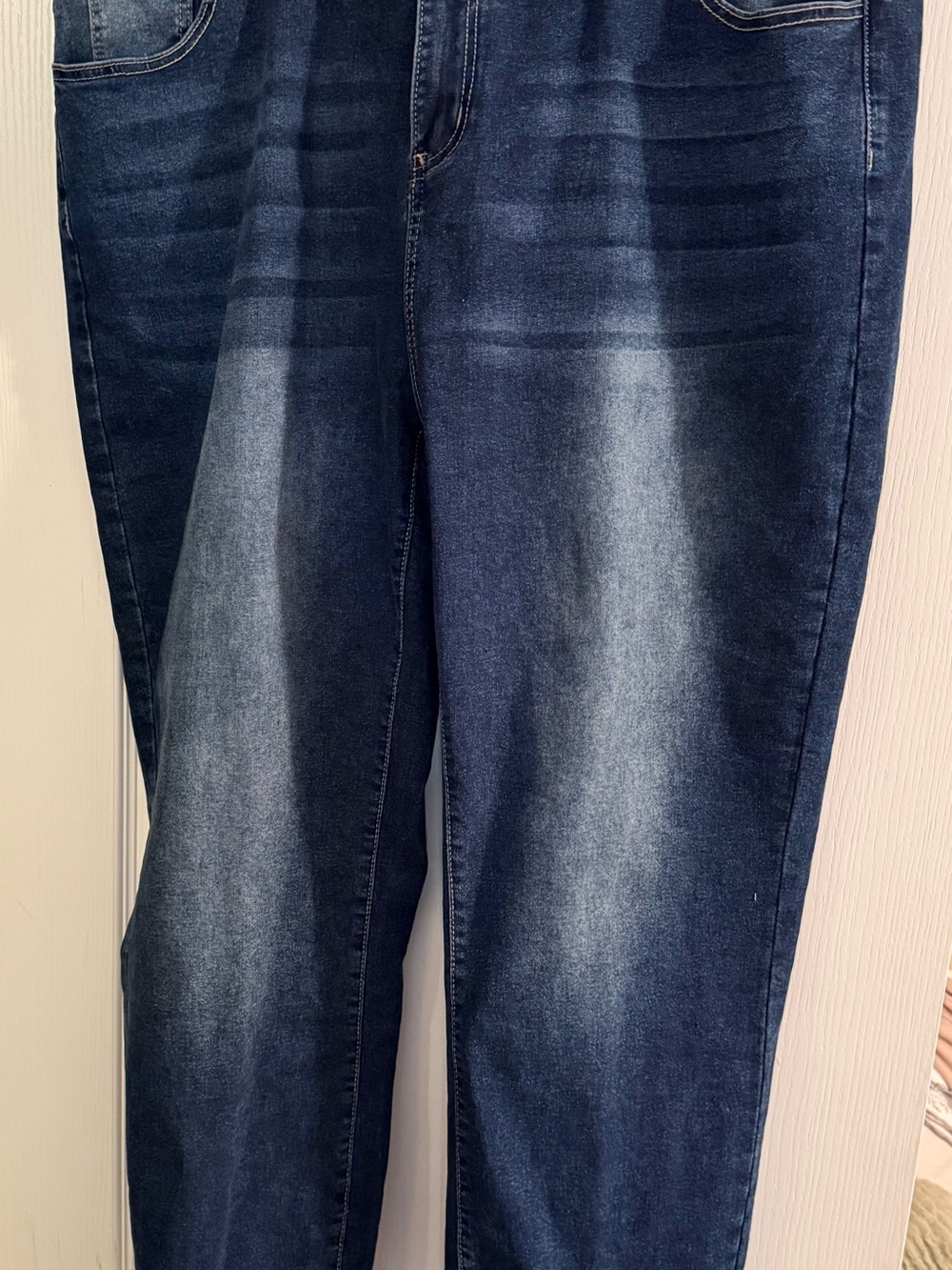 Women’s Dark Blue Washed Jeans